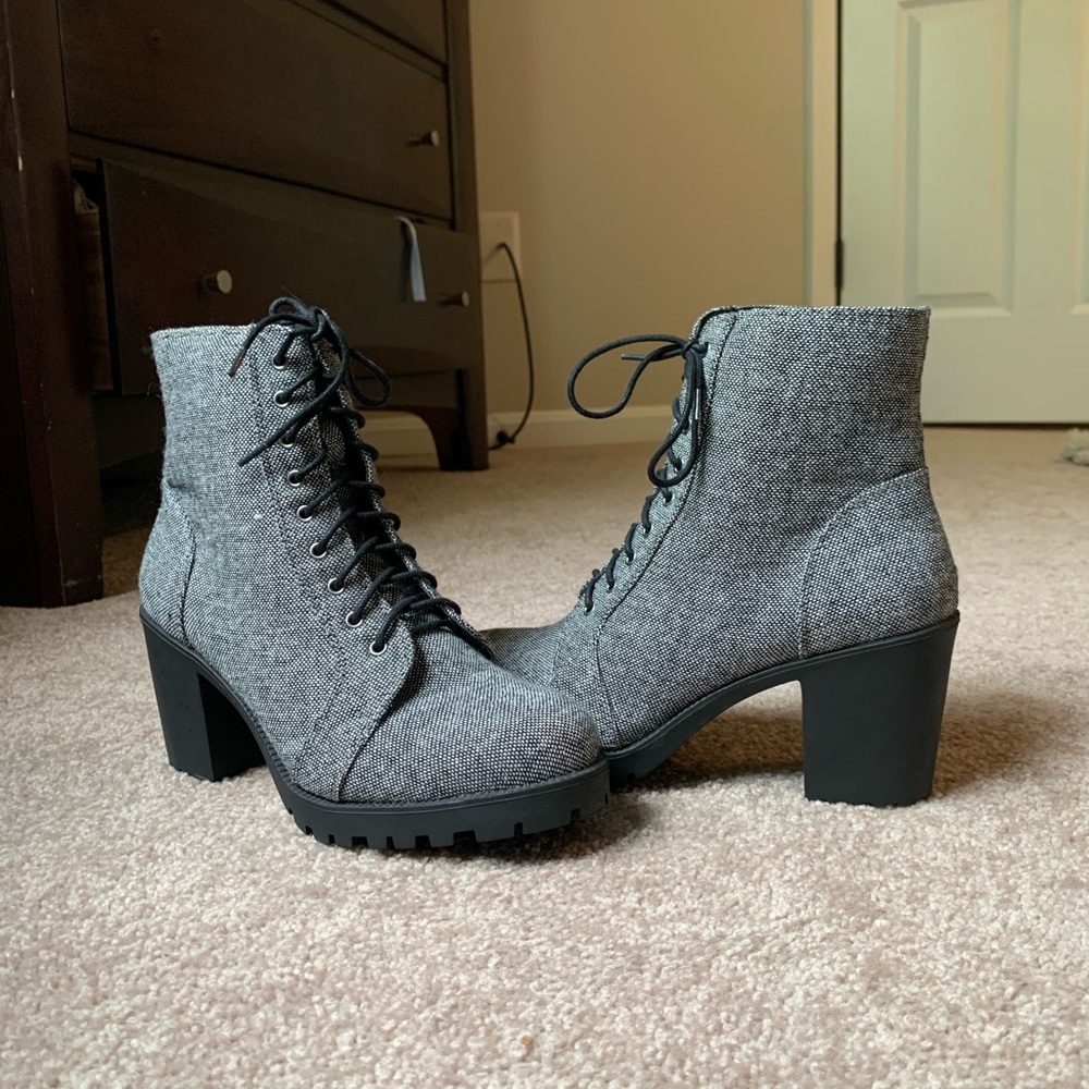 Metaphor lace up boot